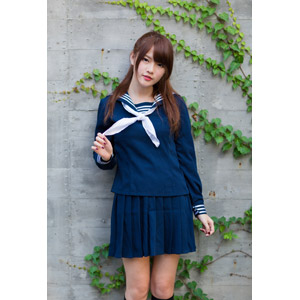 フリー写真, 人物, 女性, アジア人女性, 中国人, 欣欣（00001), 少女, アジアの少女, 中国人, セーラー服（学生服）, 学生服, 学生（生徒）, 高校生, つる植物