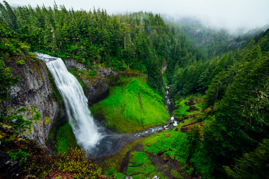 フリー写真 ソルト・クリーク滝の風景