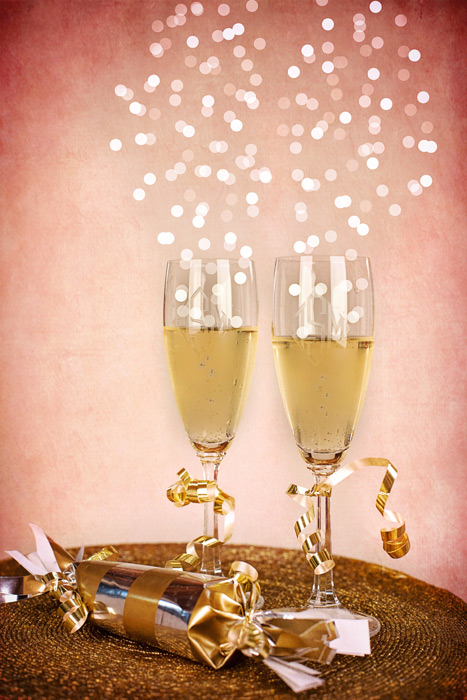 フリー写真 シャンパンと新年のお祝い