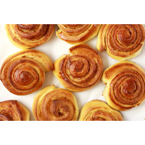 フリー写真, 食べ物（食料）, パン, シナモンロール