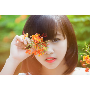 フリー写真, 人物, 女性, アジア人女性, ベトナム人, 人と花, 顔