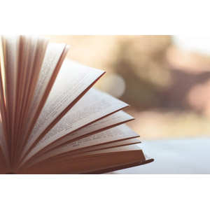 フリー写真, 本（書籍）