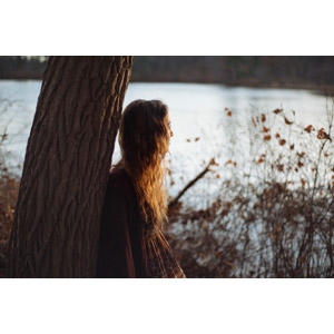 フリー写真, 人物, 女性, 外国人女性, 眺める, 人と風景, 樹木