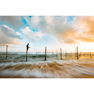フリー写真, 風景, 海, ビーチ（砂浜）, 杭, 魚釣り（フィッシング）, 人と風景, スリランカの風景
