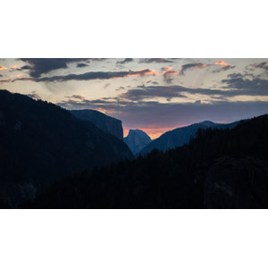 フリー写真, 風景, 自然, 夕暮れ（夕方）, 雲, 山, 渓谷, ハーフドーム, ヨセミテ国立公園, カリフォルニア州, アメリカの風景
