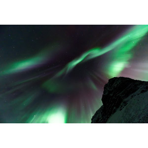 フリー写真, 風景, 自然, 夜, 夜空, 星（スター）, オーロラ, 岩山, アイスランドの風景